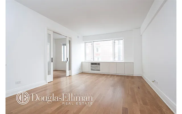Rented by Douglas Elliman | media 22