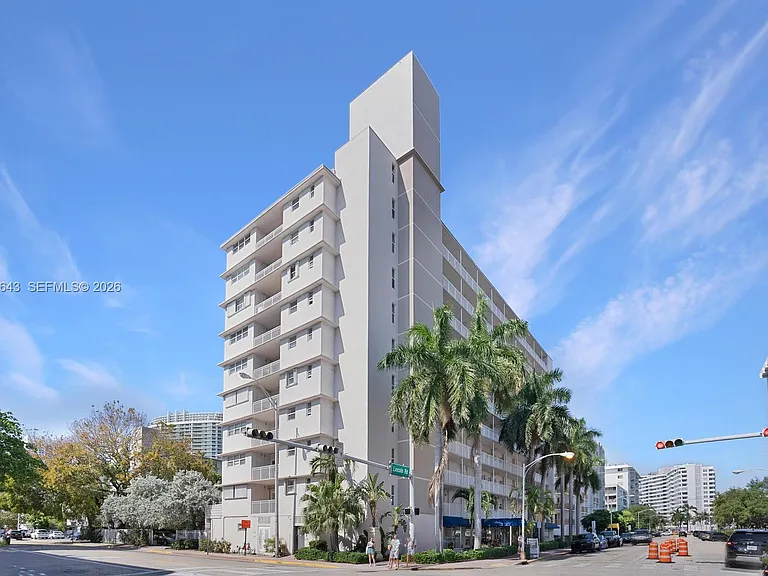 1300 Lincoln Rd #A701 — Photo 1