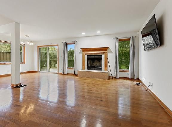 4th image of 7025 167th St APT A