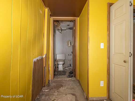 5th image of 206 W Coal St