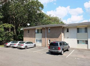 34 Sigwin Cir #34, Wallingford, CT 06492