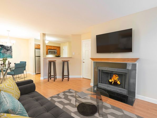 915 Peach Hill Ln #611