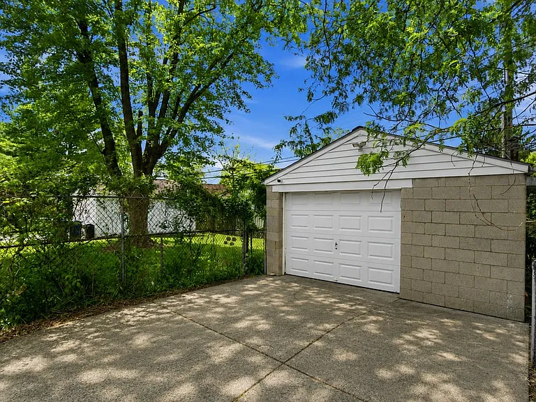 3267 Walmar Dr — Photo 33