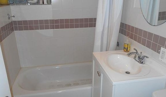 2nd image of 2219 W Lawrence Ave