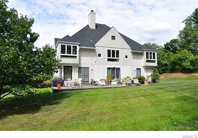1st image of 23 Rosemont Ln