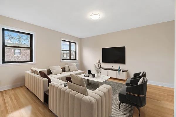 Rented by REAL New York | media 11