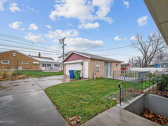 3rd image of 10509 S Keeler Ave
