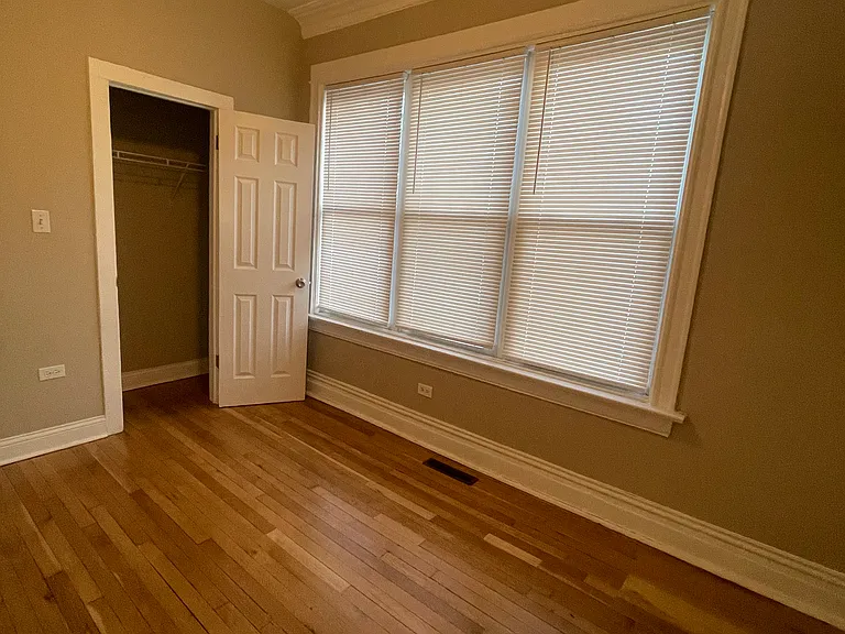 7556 S Langley Ave #1 — Photo 21