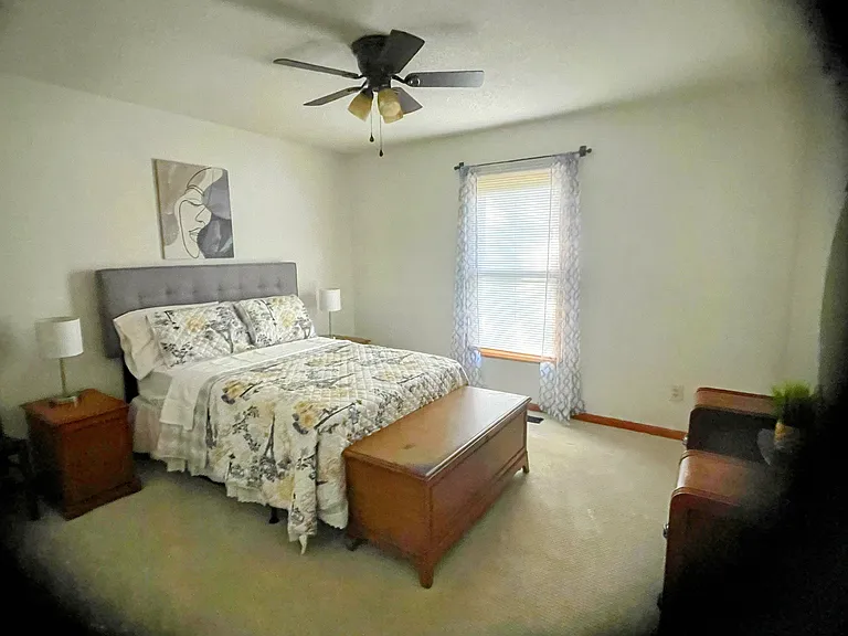 1631 Warwick Ct — Photo 13