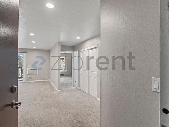 5th image of 1085 Murrieta Blvd APT 304