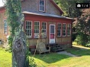 12-14 Fairhaven Rd, Mattapoisett, MA 02739