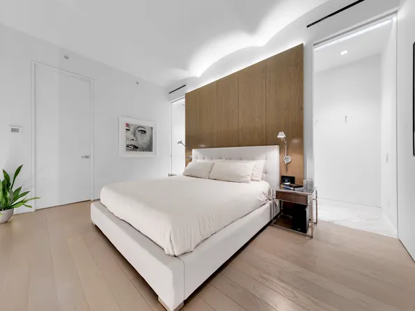 543 Broadway image 6 of 11