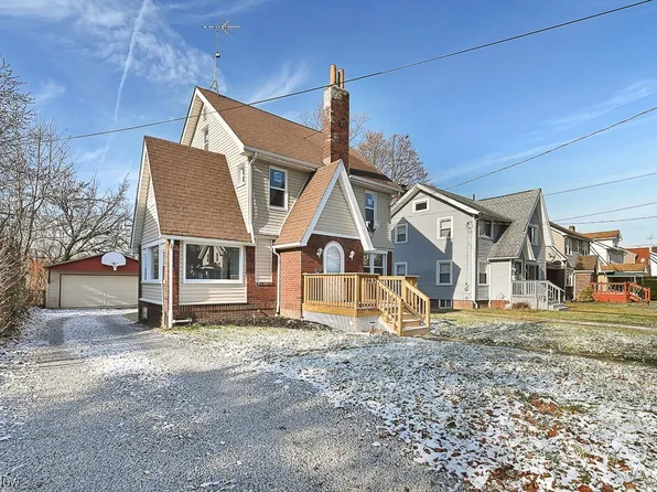 876 Peerless Ave, Akron, OH 44320