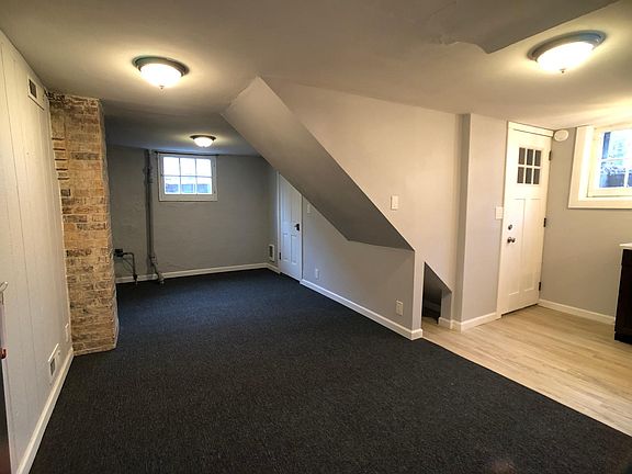 3rd image of 1302 E Newark Ave #B