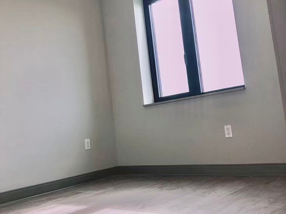 2nd image of 108-50 Roosevelt Ave #4