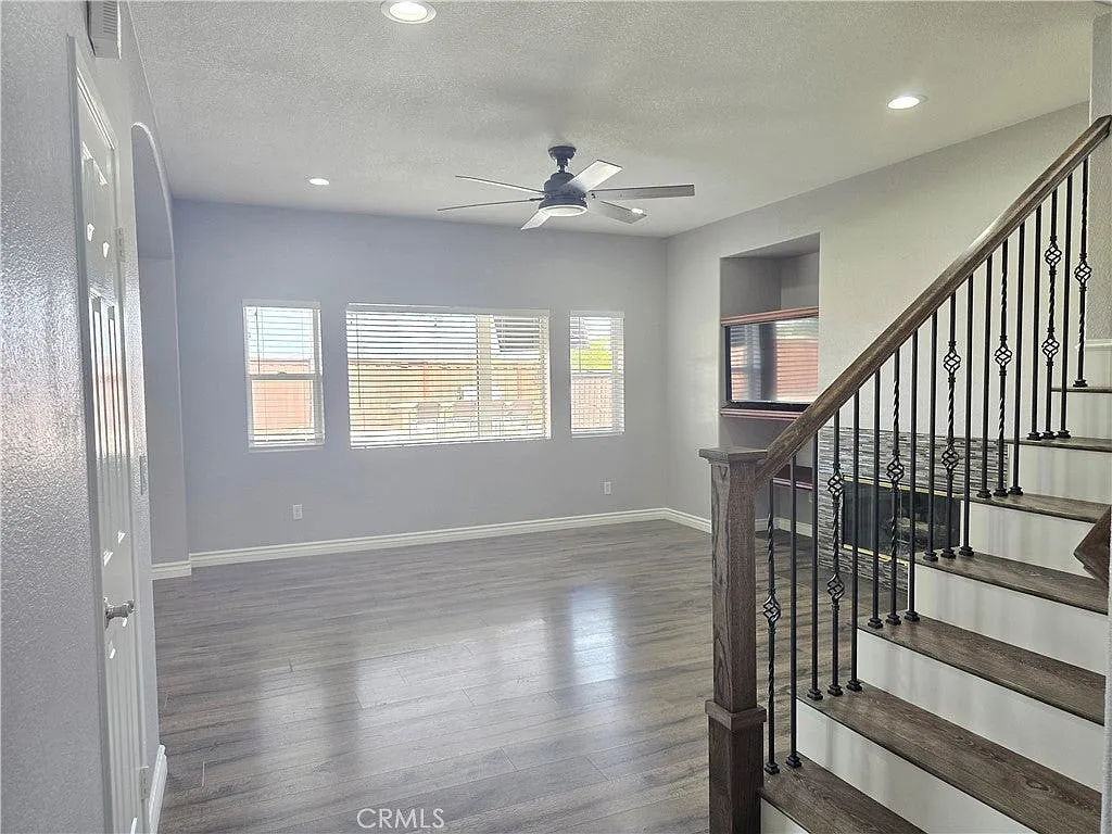 4 bed, 2.5 bath, 1777 sqft, $3,800 — Photo 1