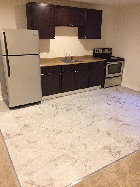 1st image of 414 Bloomfield Ln