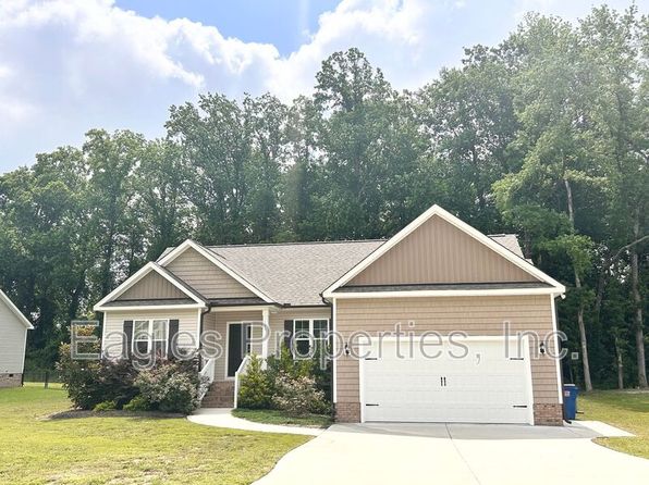 106 Hawk Pl