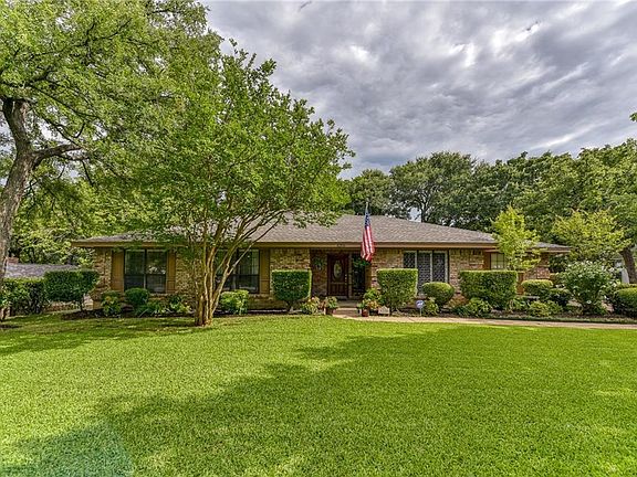 3rd image of 6206 Shorewood Dr
