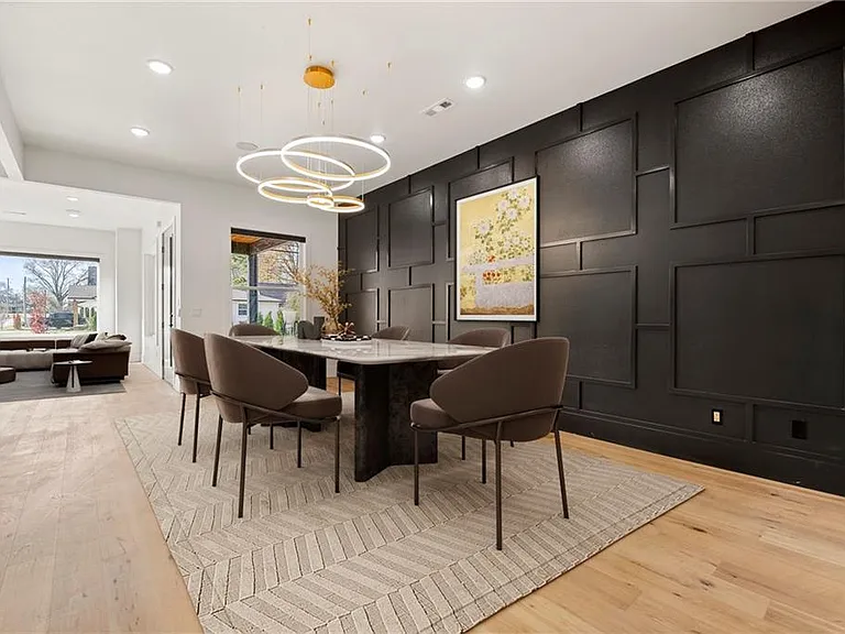 4413 S 88th St — Photo 24