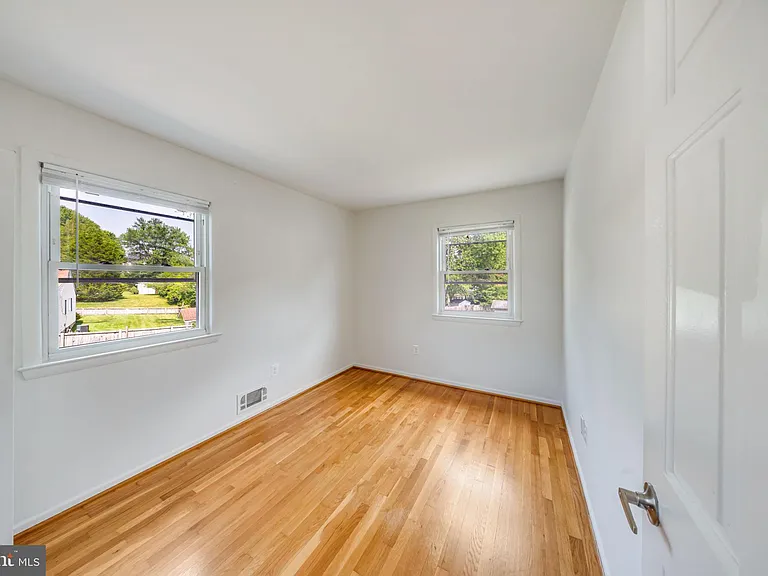 7411 Tillman Dr — Photo 24