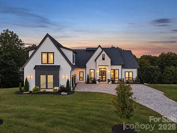 2nd image of 323 Chukar Way