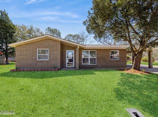5900 Yaupon Ave, Moss Point, MS 39563