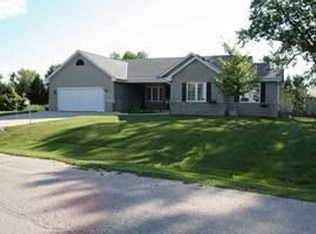 3000 Natures Bnd, Kansasville, WI 53139
