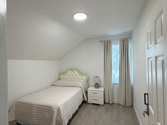 3rd image of 5376 Cona Reef Ct