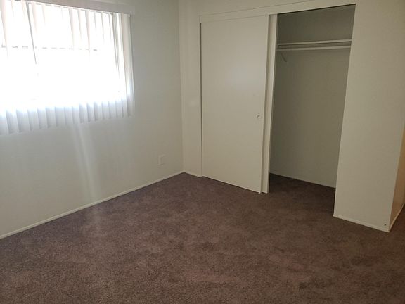 4th image of 17340 Caine Dr