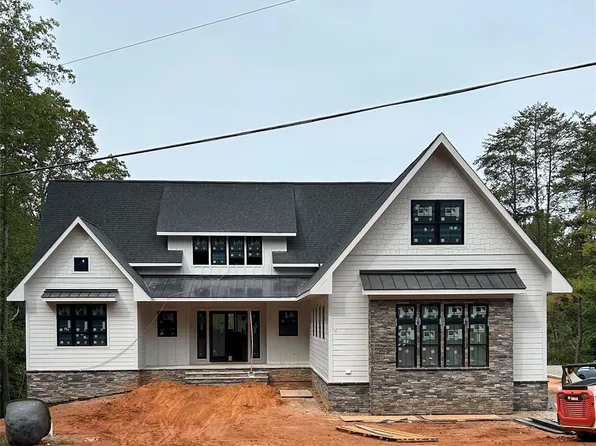 541 Kemp Rd, Mooresville, NC 28117