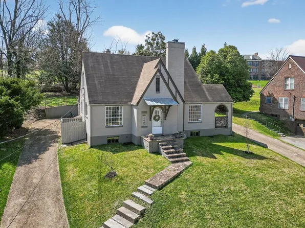 142 Campbell Ave, Marion, VA 24354