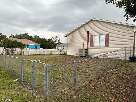 4th image of 3409 23rd St W