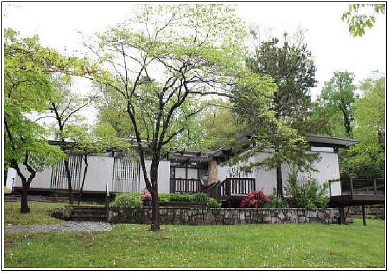 1st image of 629 Mississippi Ave