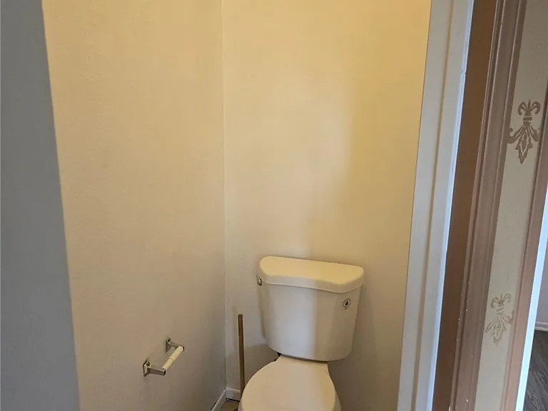 421 Steiner Dr — Photo 13