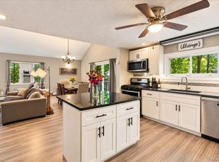17 Lakelands Avenue, Greenwood Lake, NY 10925