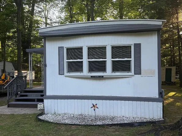 659 N Bunny Lane, Mears, MI 49436