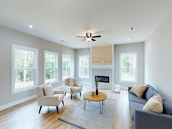 4th image of 627 Keltner Ave