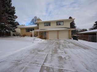 1245 E Coulee Rd, Bismarck, ND 58501