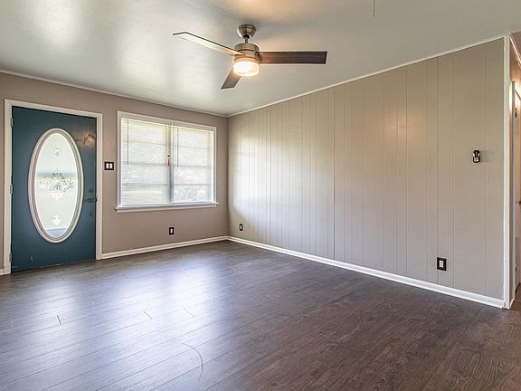 4th image of 720 Bayou Shores Dr