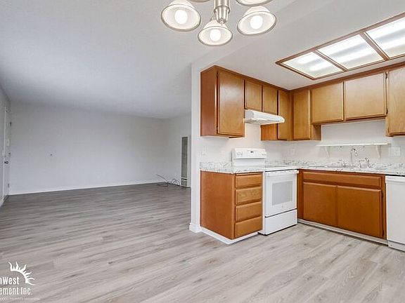 5th image of 4074 35th St APT 4