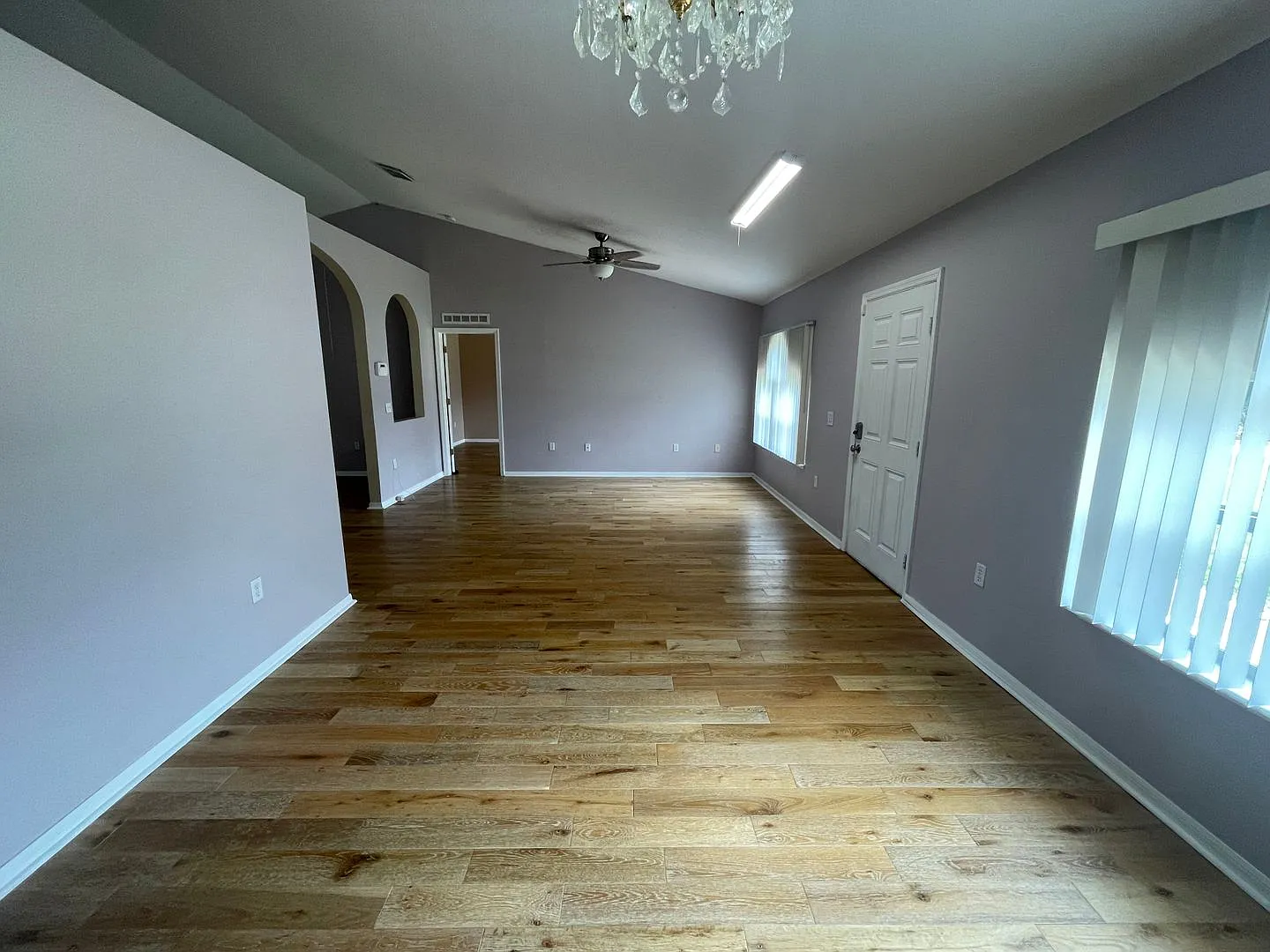 Great Home Great Location - 4 br 2 1/2 bath — Photo 4