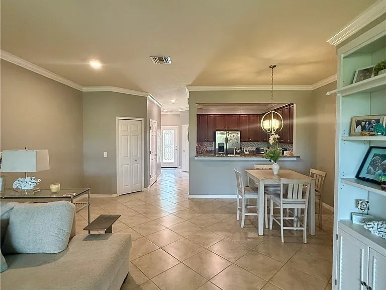 10020 Via Colomba Cir — Photo 6