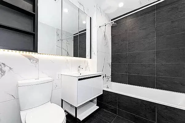 Rented by Tapiro Realty | media 25