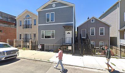 1st image of 712 N Willard Ct Unit 2