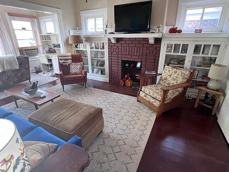 615 Gettysburg St #B — Photo 2
