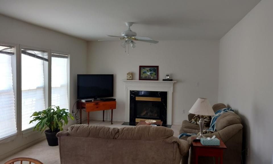 2nd image of 4013 Southbend Ln