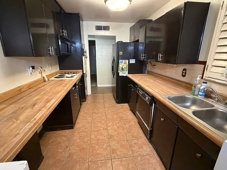 8208 Dempsey Ave — Photo 5