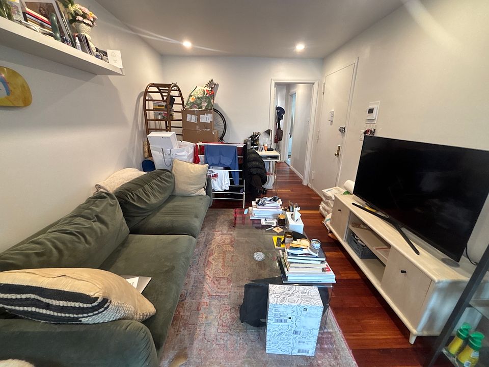 1st image of 505 Waverly Ave #2