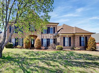 1679 Belledeer Dr E, Cordova, TN 38016